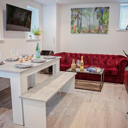 The Dragon'S Den Apartment Harrogate Luaran gambar