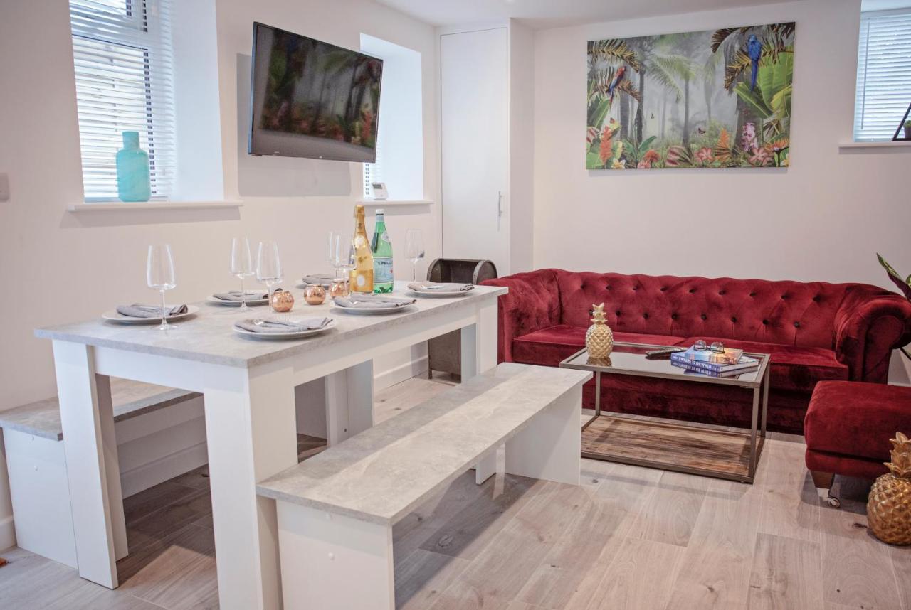 The Dragon'S Den Apartment Harrogate Luaran gambar